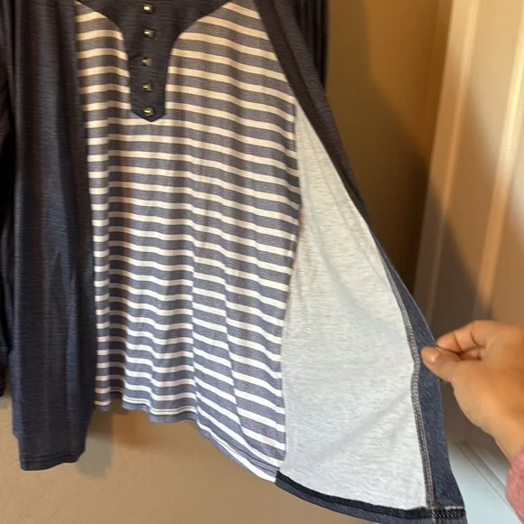 Women’s Striped Top With Built In Cardigan Long Sleeve Size XL - Picture 4 of 10